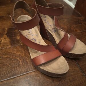 Women blowfish wedges size 10
